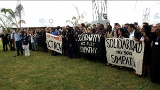 1209_seg06_phil-solidarity-protest