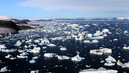 Glaciers_and_icebergs_at_cape_york