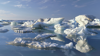 Arctic-sea-ice-drilling-shell-1