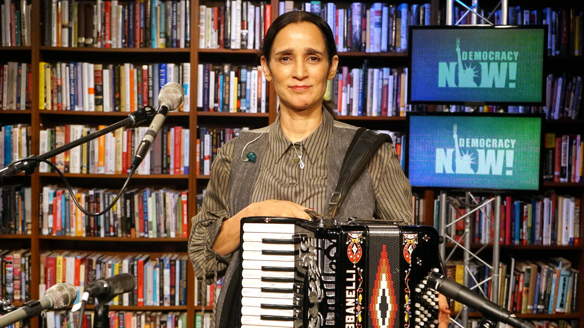 Mexican Singer-Songwriter Julieta Venegas, Author of “Norteña,” in Conversation & Performance