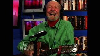 Seeger with guitar use2