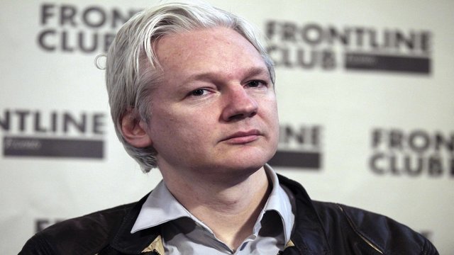 Assange6