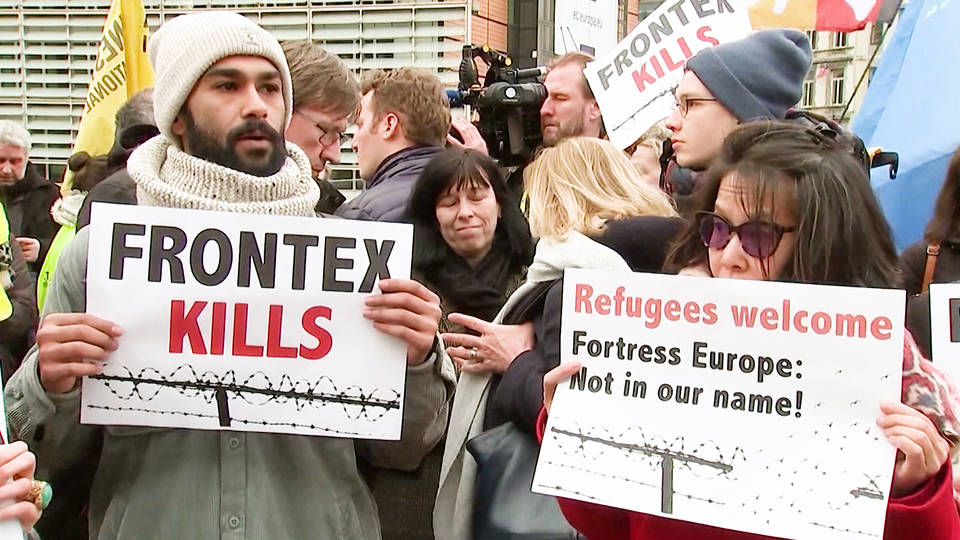 H8 eu ministers support greek crackdown asylum seekers despite protests