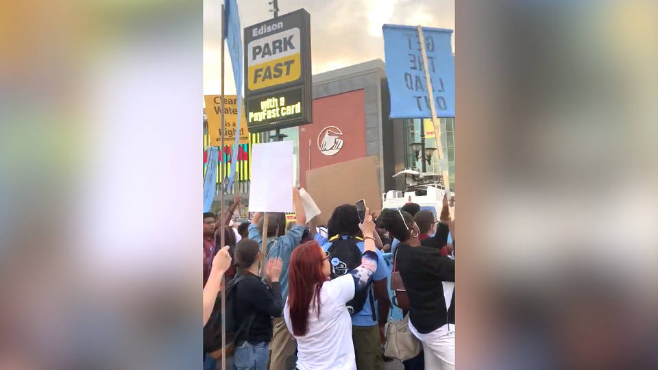 H13 newark new jersey lead water crisis coalition protest prudential center mtv video music awards taylor swift equality act
