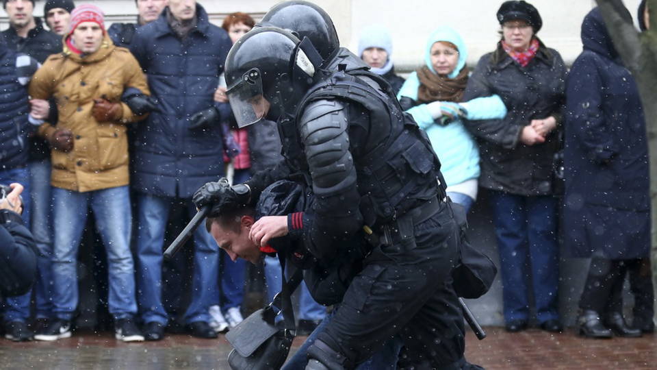 H06 belarus protest arrests