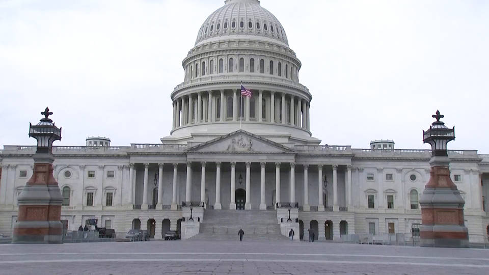 House Control Undecided with Republicans Leading Dems, Expanding Senate