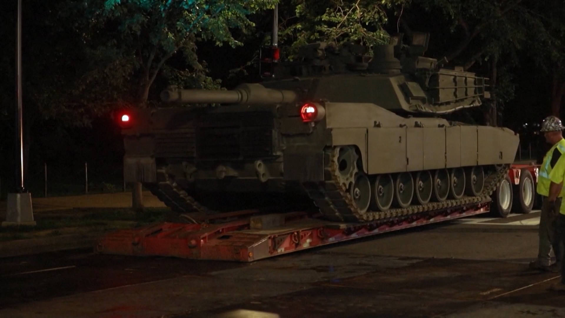 As Tanks Arrive in D.C., Trump Says “Very Heavy Force” Will Be Used on ...