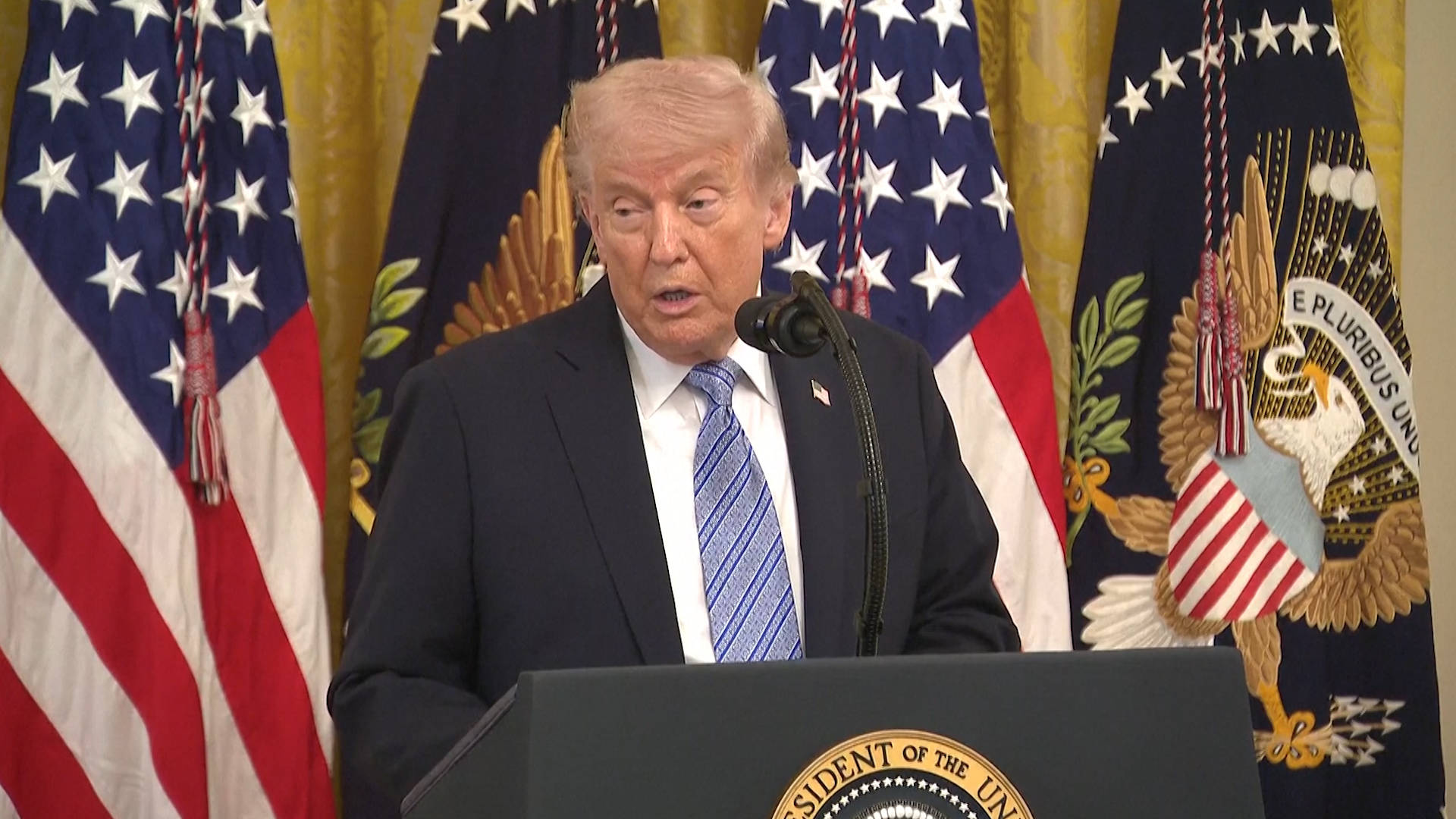Trump droht dem Iran, er werde „vom Angesicht der Erde verschwinden“ ...