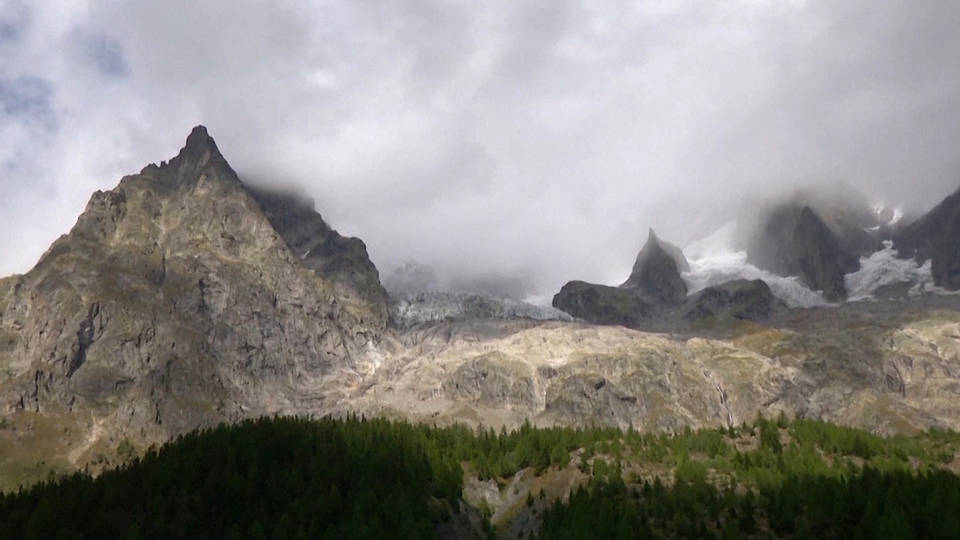 H8 italy mont blanc glacier town collapse climate crisis evacuation