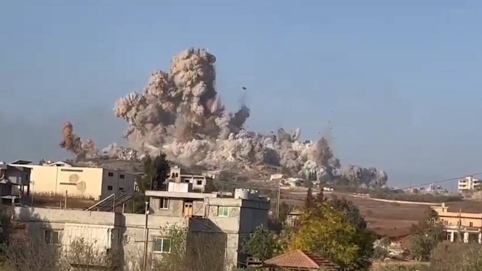 Israel amplía sus ataques contra el Líbano y bombardea el valle de