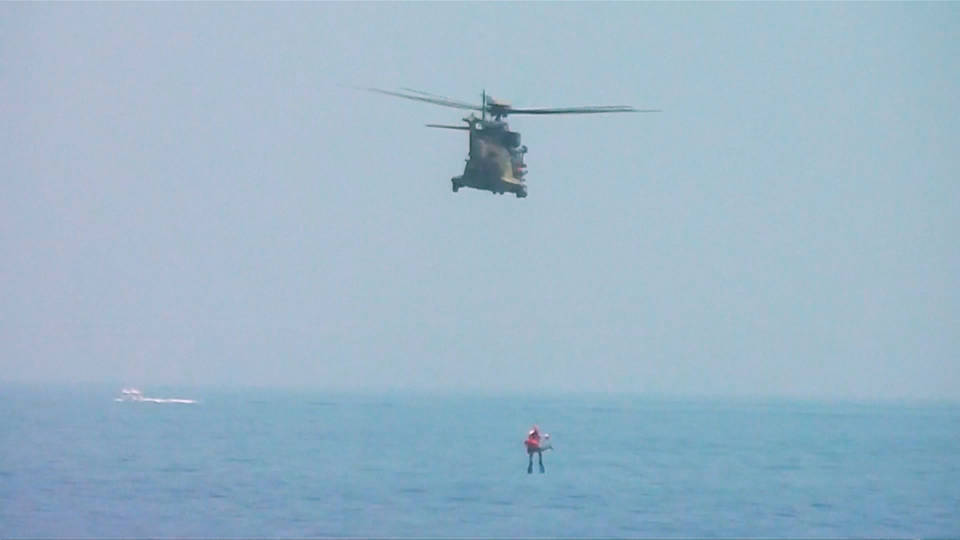 H8 migrant boat capsizes