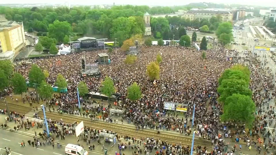H7 germany 50000 attend anti racist concert
