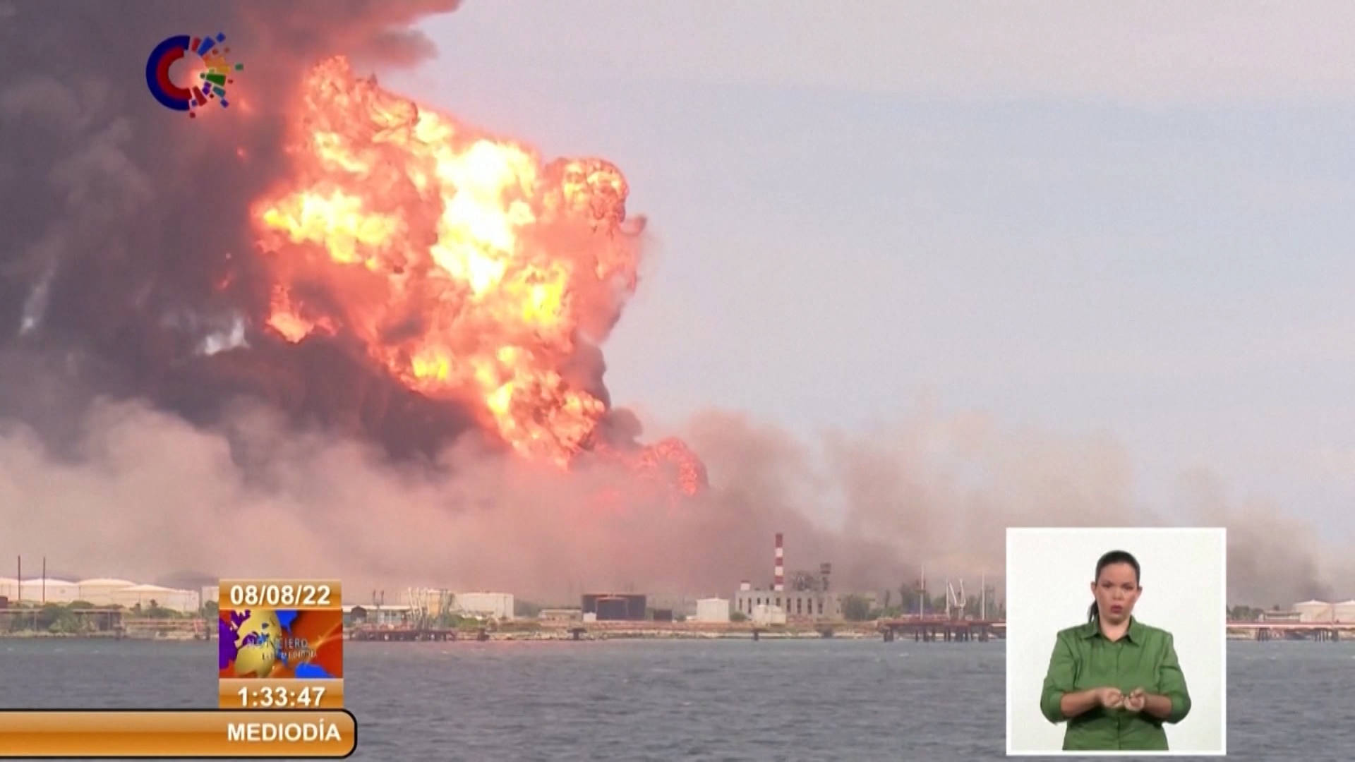 One Dead, 14 Missing as Fire Spreads at Massive Cuban Oil Depot