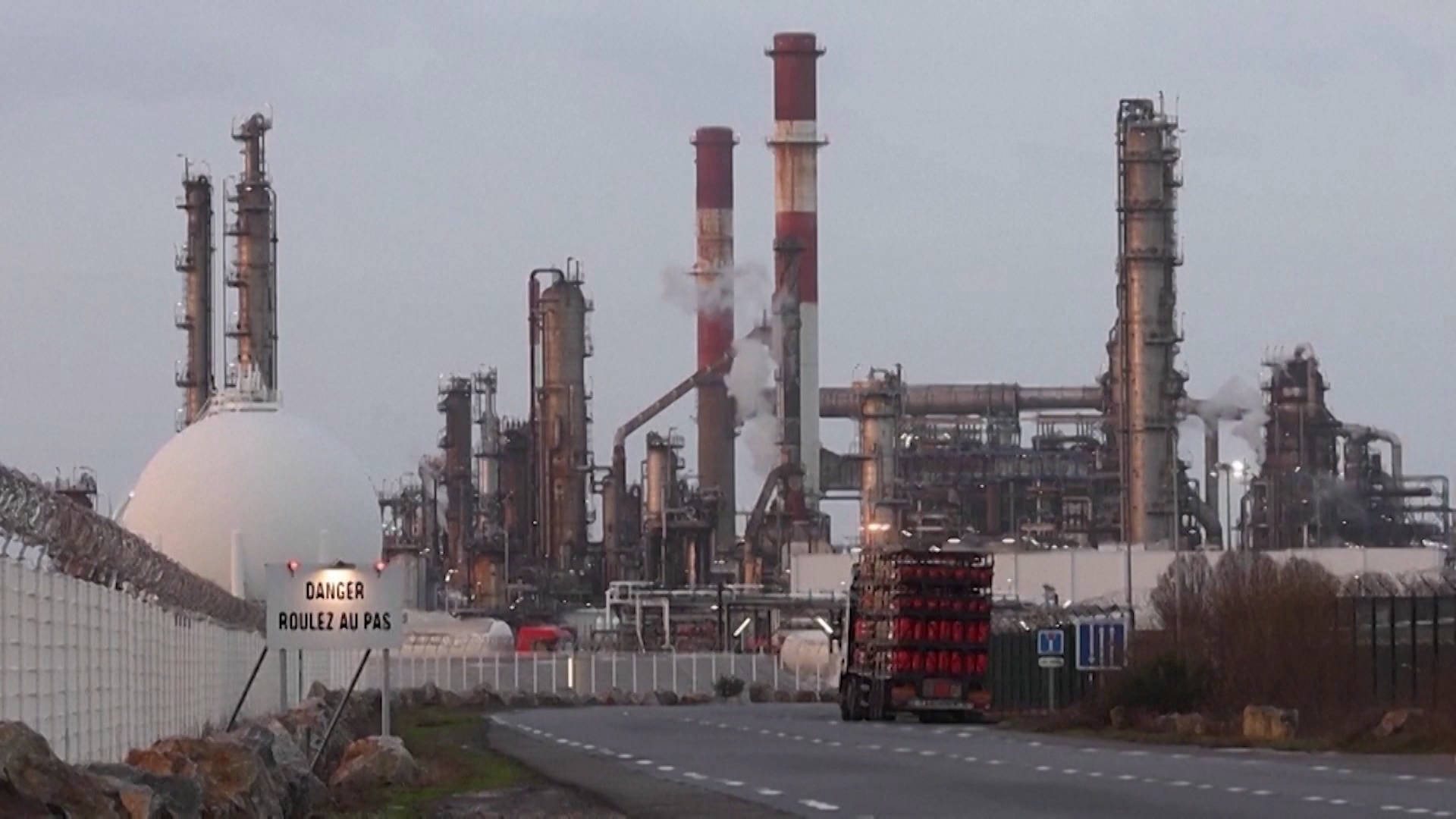 Big Banks Financed $7.9 Trillion in Fossil Fuel Funding Since Paris ...