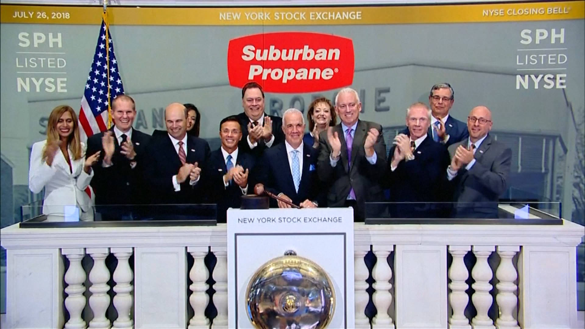 Senate Committee Advances Bill Banning Stock Trading by Congress ...