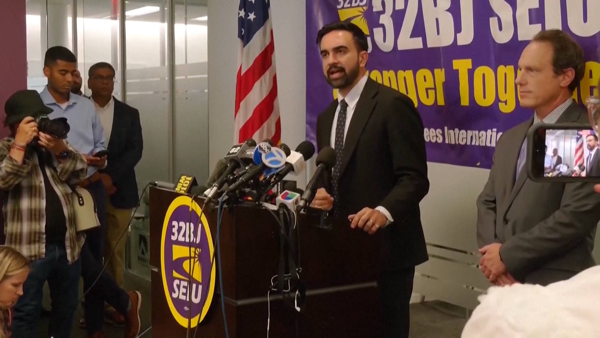 Zohran Mamdani Meets Family of Slain NYPD Officer, Calls for Assault ...