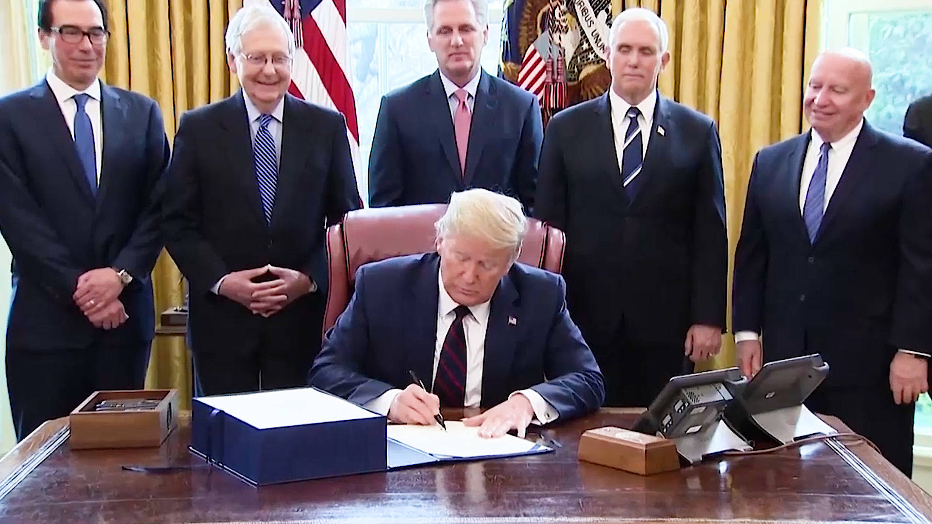 President Trump Signs $2 Trillion Coronavirus Stimulus Package ...