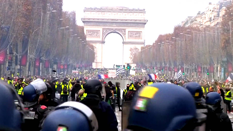 H11 paris fuel protest