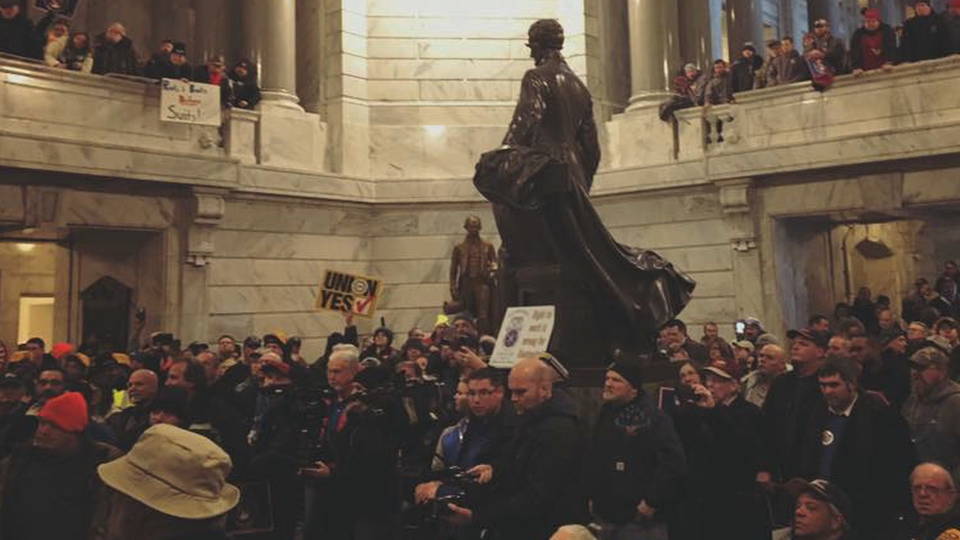 H05 kentucky union protest