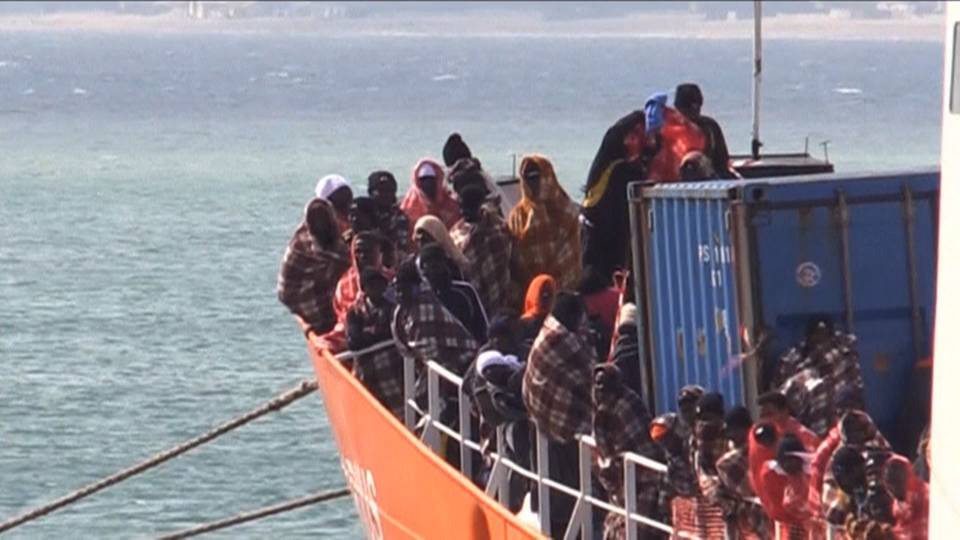 Migrants boat