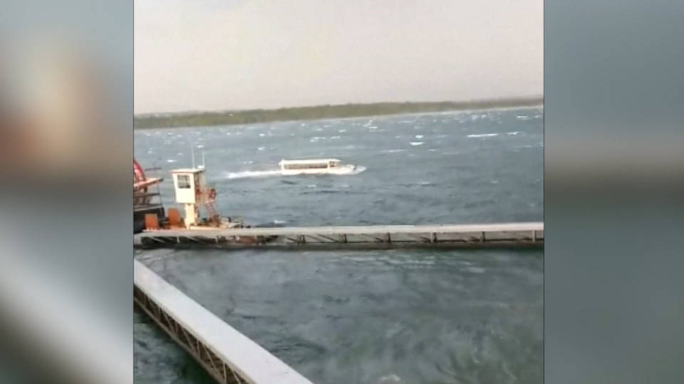 H9 boat capsizes winds missouri