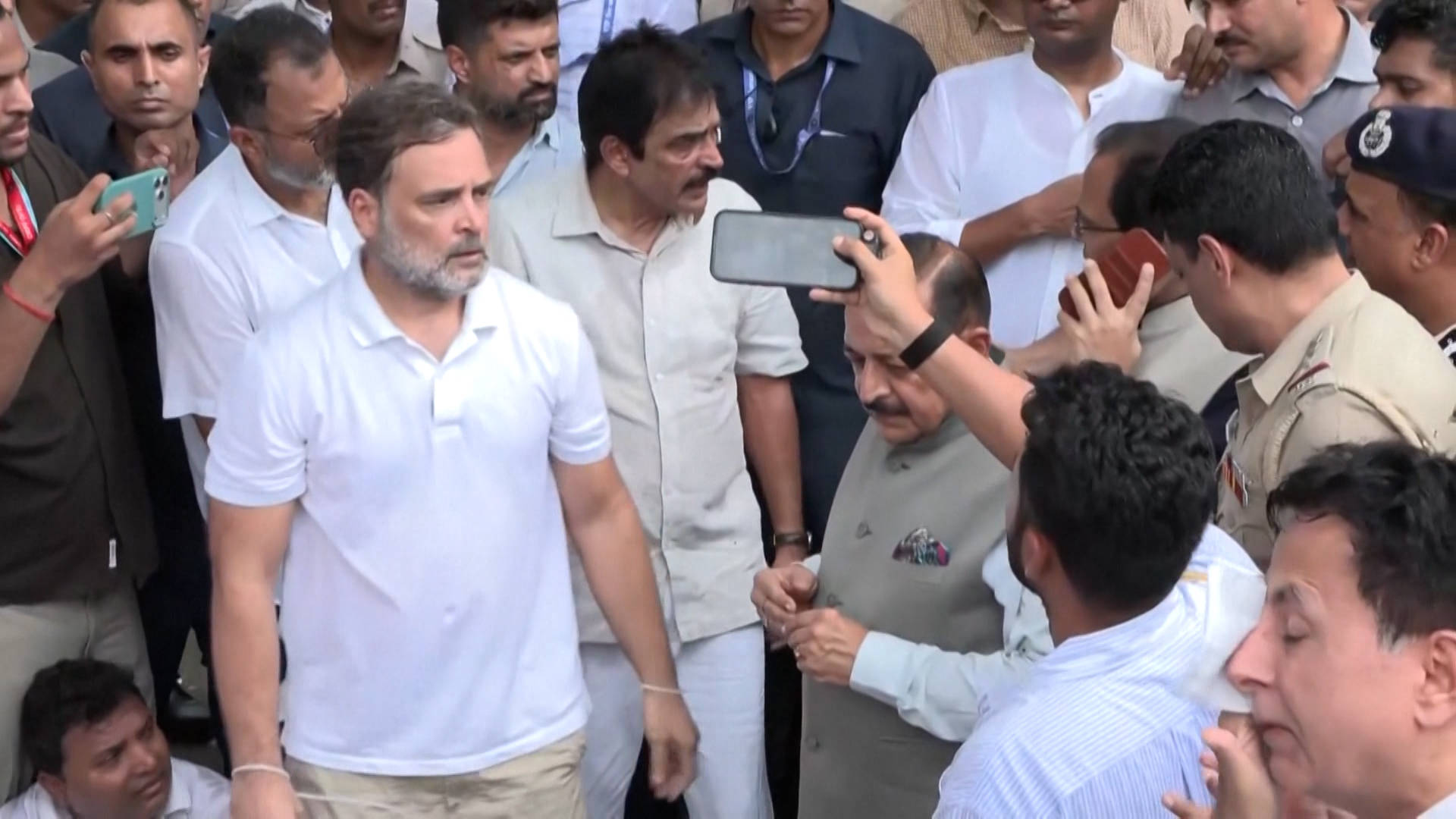 Police Detain Congress Party Leader Rahul Gandhi as Student-Led Anti-Gov’t Protests Continue in India