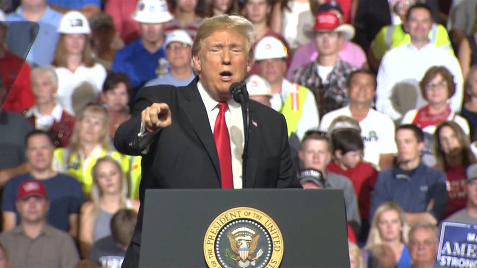 H8 trump mocks warren