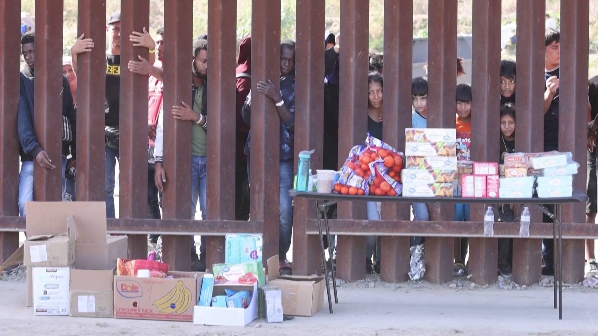 Guinean Asylum Seeker Dies in Open-Air Detention Site Near San Diego