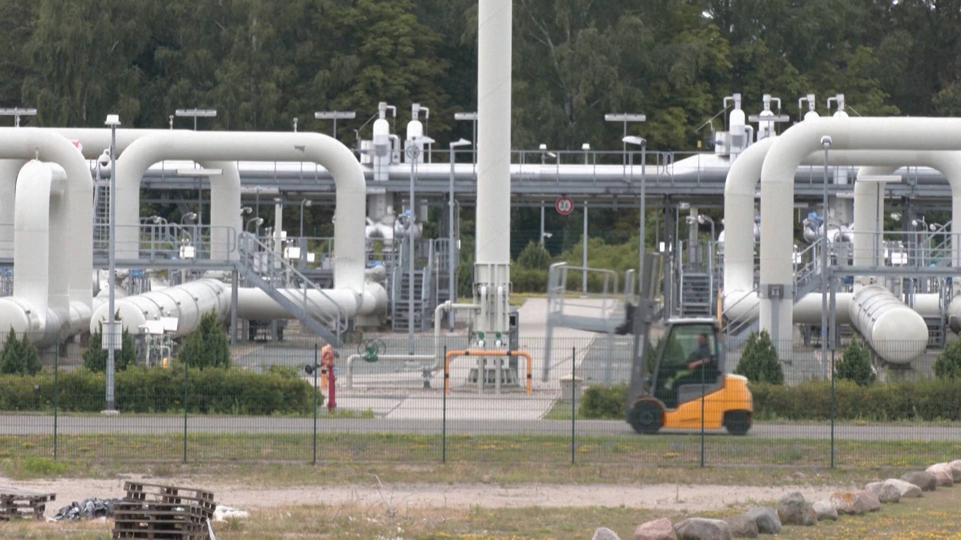 Energy Prices Surge Across Europe After Russia Cuts Off Gas Pipeline