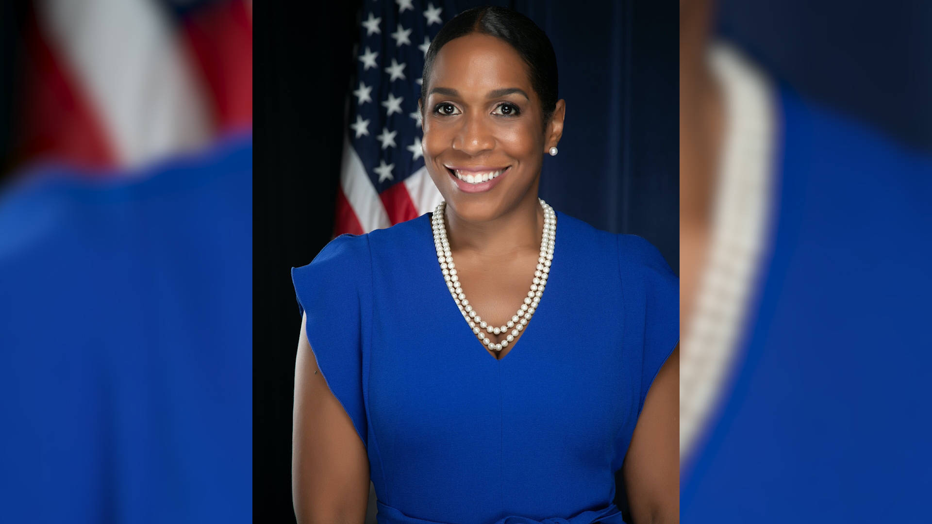 Die Vizegouverneurin von Illinois, Juliana Stratton, gewinnt die Vorwahl ...