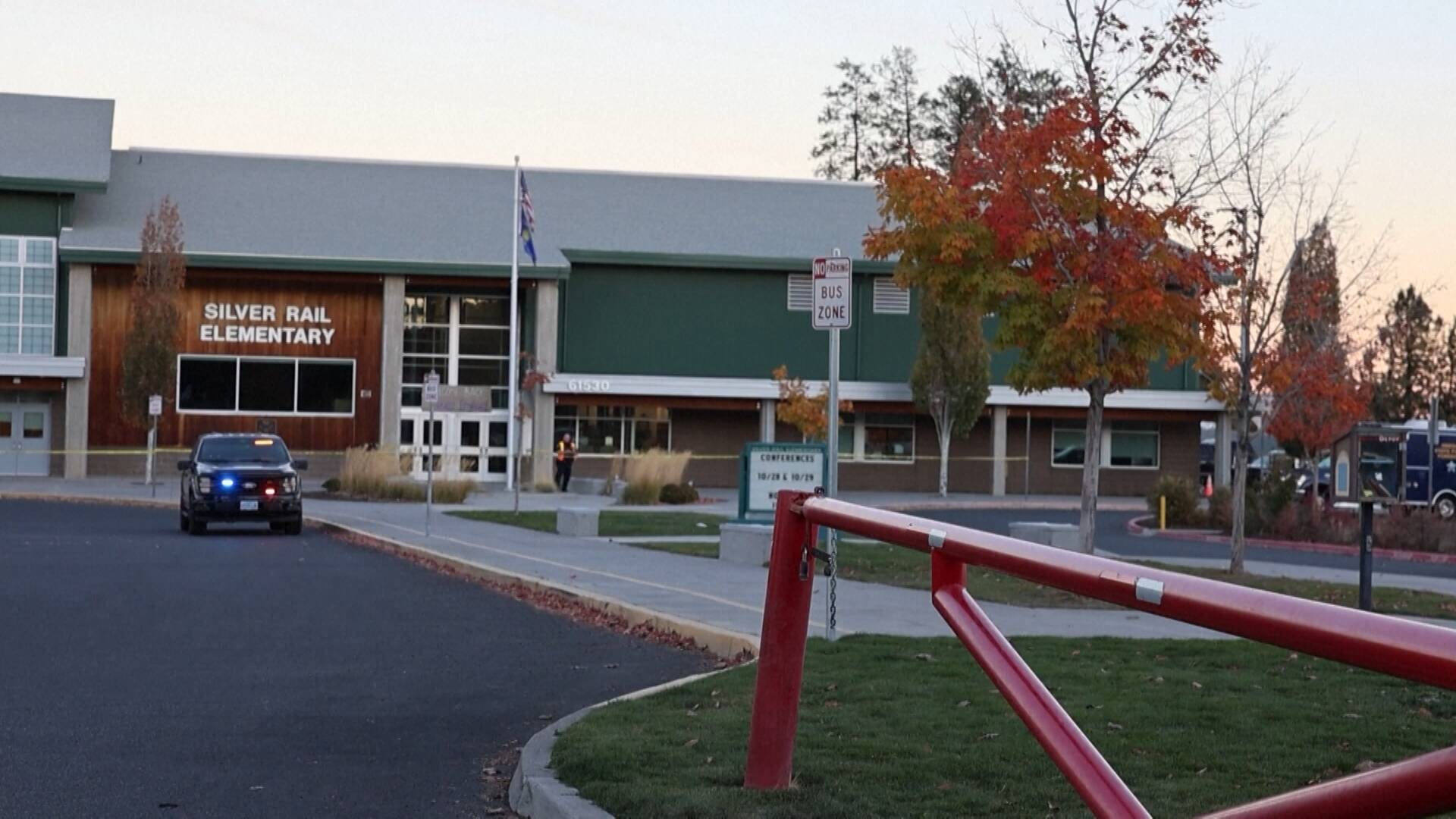 Jugendlicher Schütze tötet drei Kinder und Lehrer in Bend, Oregon