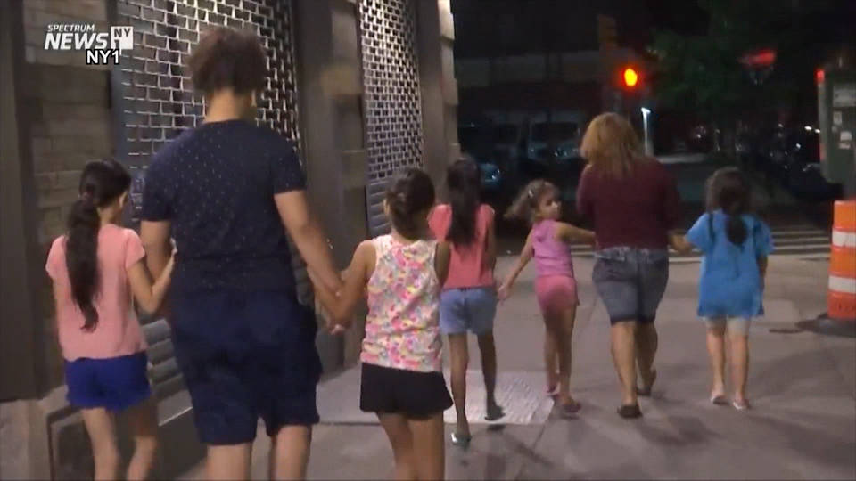 H3 migrant children transported to nyc at night