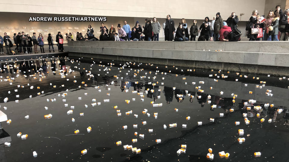 H15 opiod crisis sackler protest