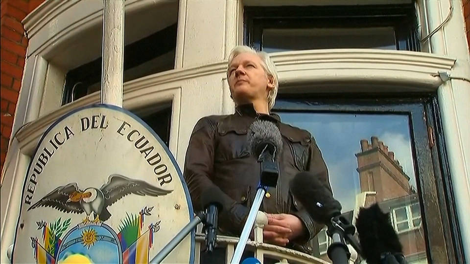 h17 uk pressured sweden against assange