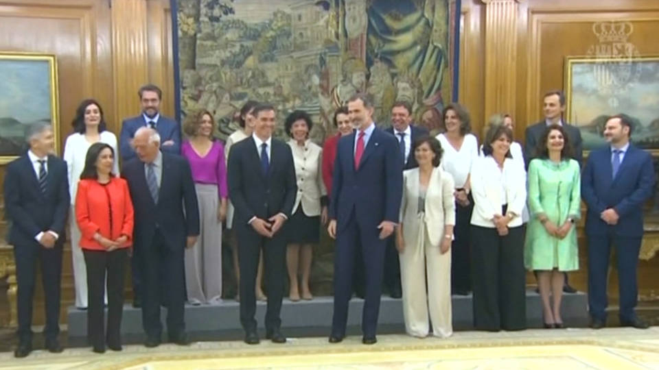 H14 spanish government women cabinet1