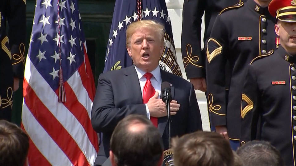 H10 trump anthem nfl2