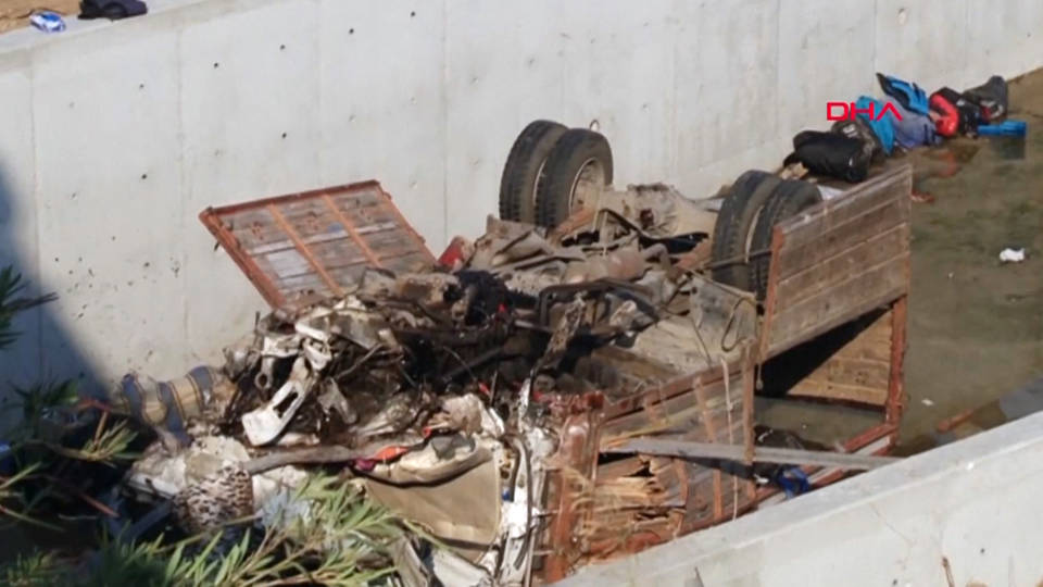 H11 turkey crash