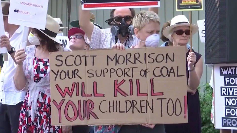 H7 australia protest climate change fires smoke sydney