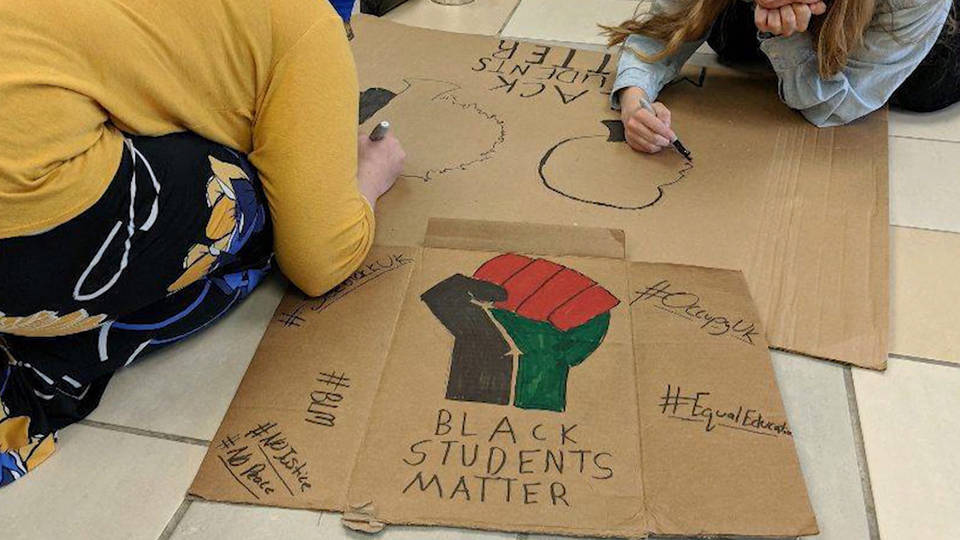 H15 university kentucky protest