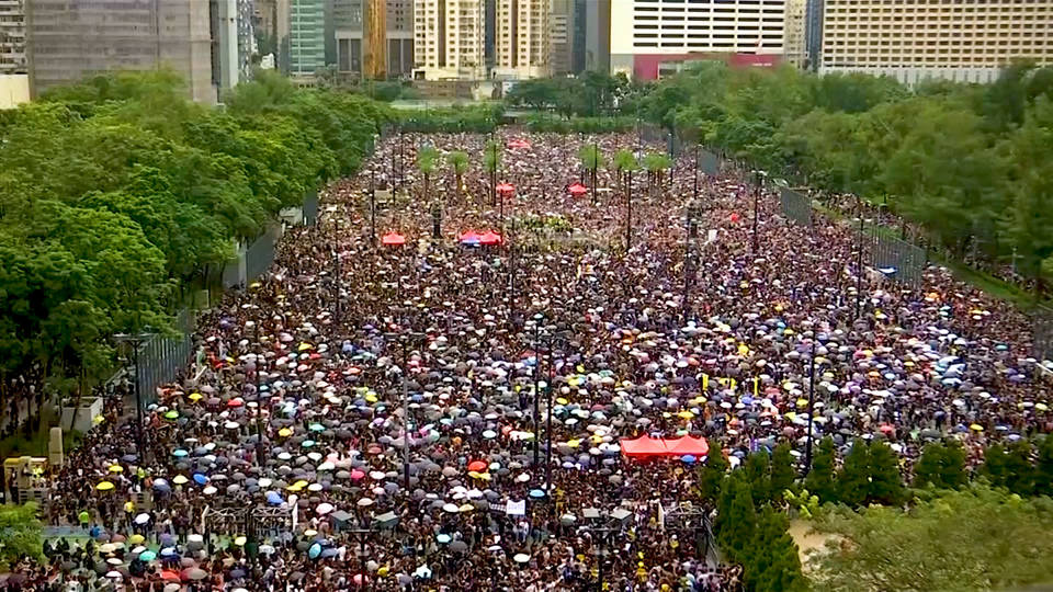 H2 hong kong mass demonstration