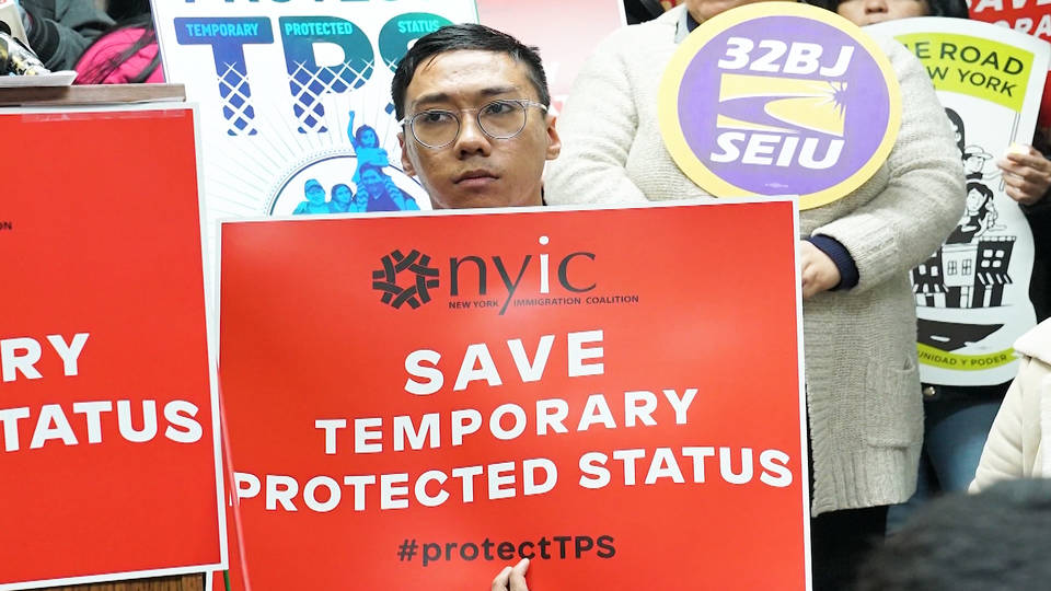 H9 tps immigration temporary protected status us extends deportation relief salvadorans 2021