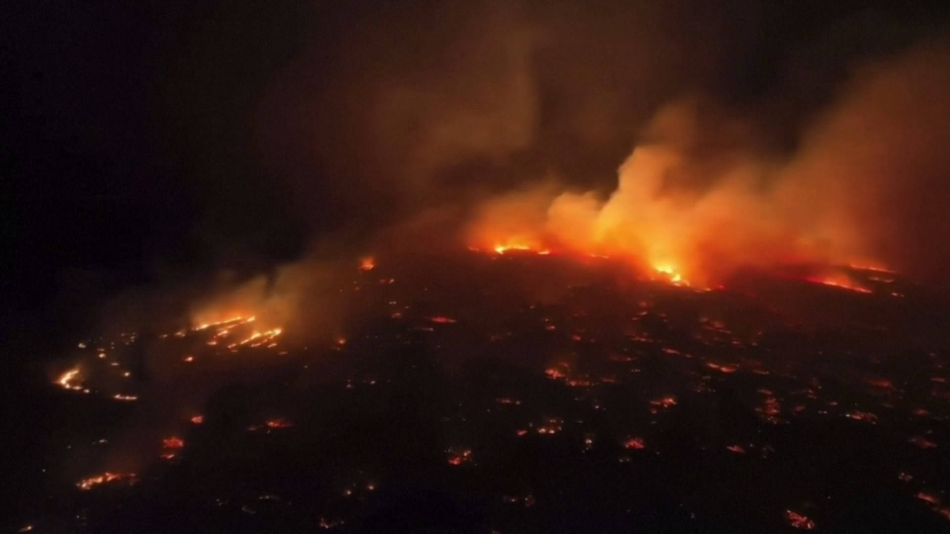 Incêndios florestais no Havaí causam pelo menos 36 mortes e destroem grande parte da cidade de Lahaina, antiga capital do Reino do Havaí