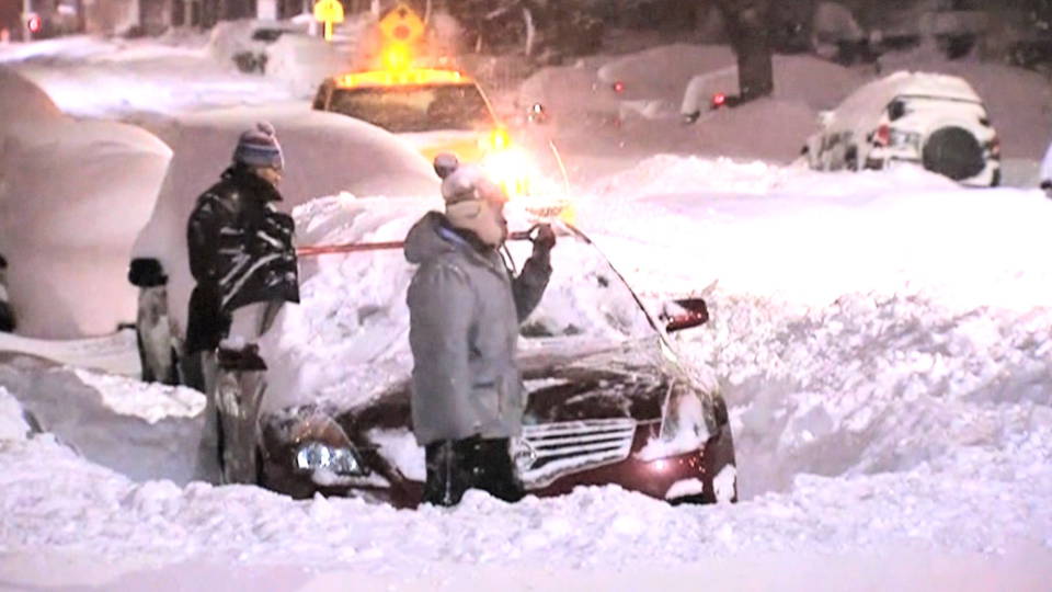 Hdlns1 snowpocalypse pummels east coast