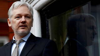 H01 assange