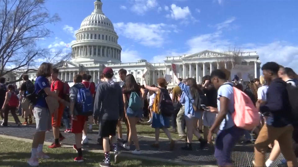 H5 student gun protest