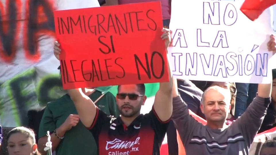 US bolsters border crossing as migrant influx fuels tension in Mexico US bolsters border crossing as migrant influx fuels tension in Mexico