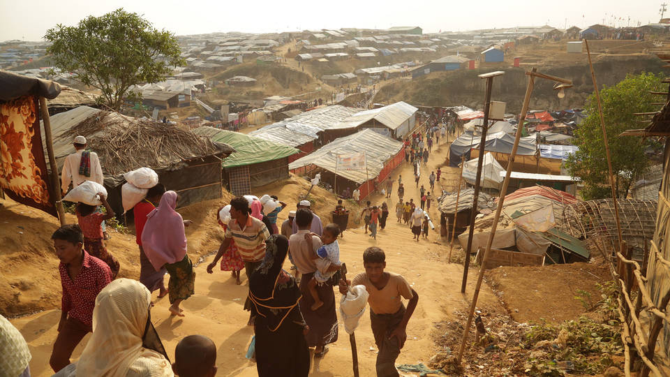 H7 bangladesh imposes mobile phone blackout rohingya refugees