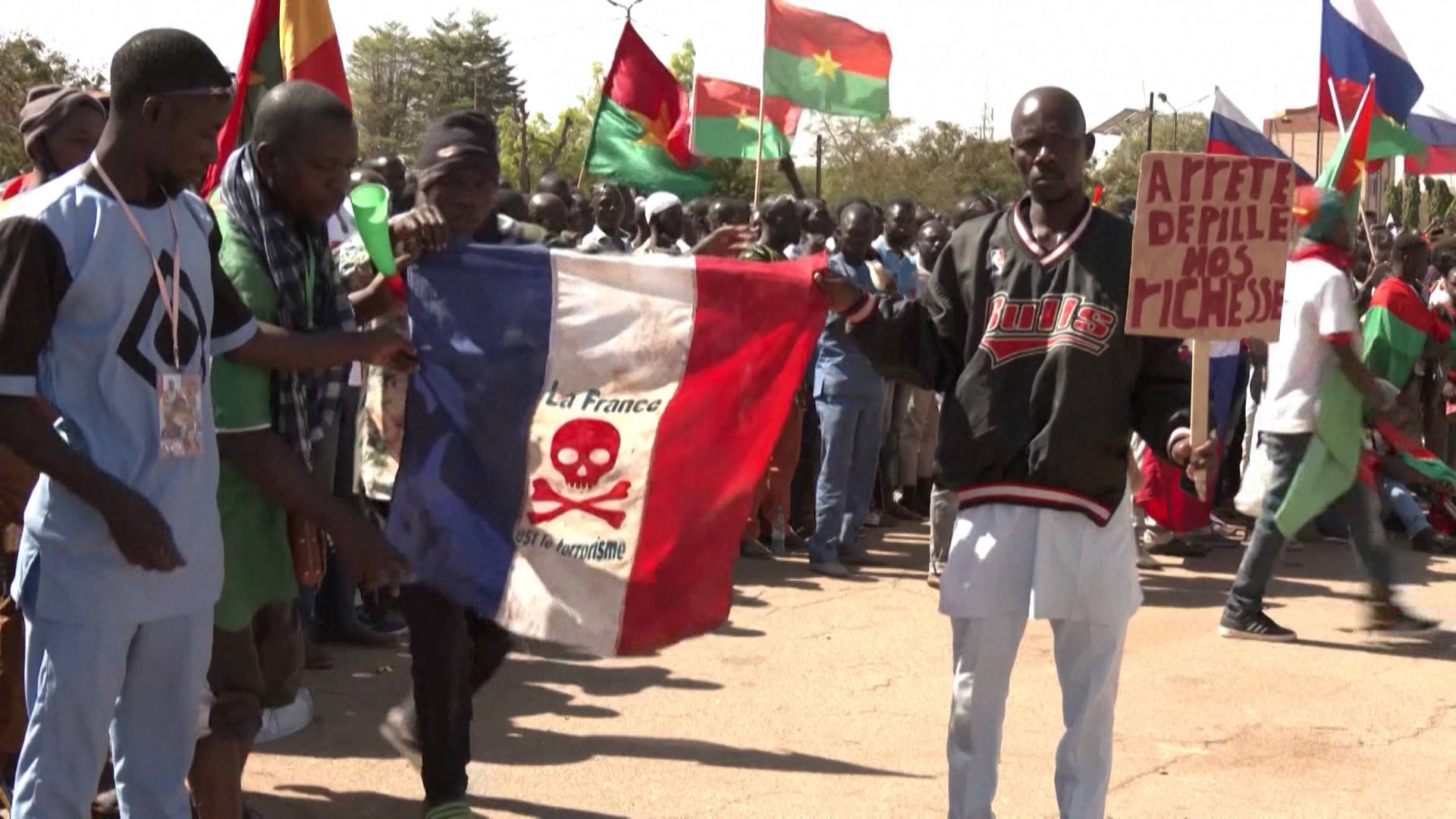 Burkina Faso’s Military Rulers Order French Troops to Depart