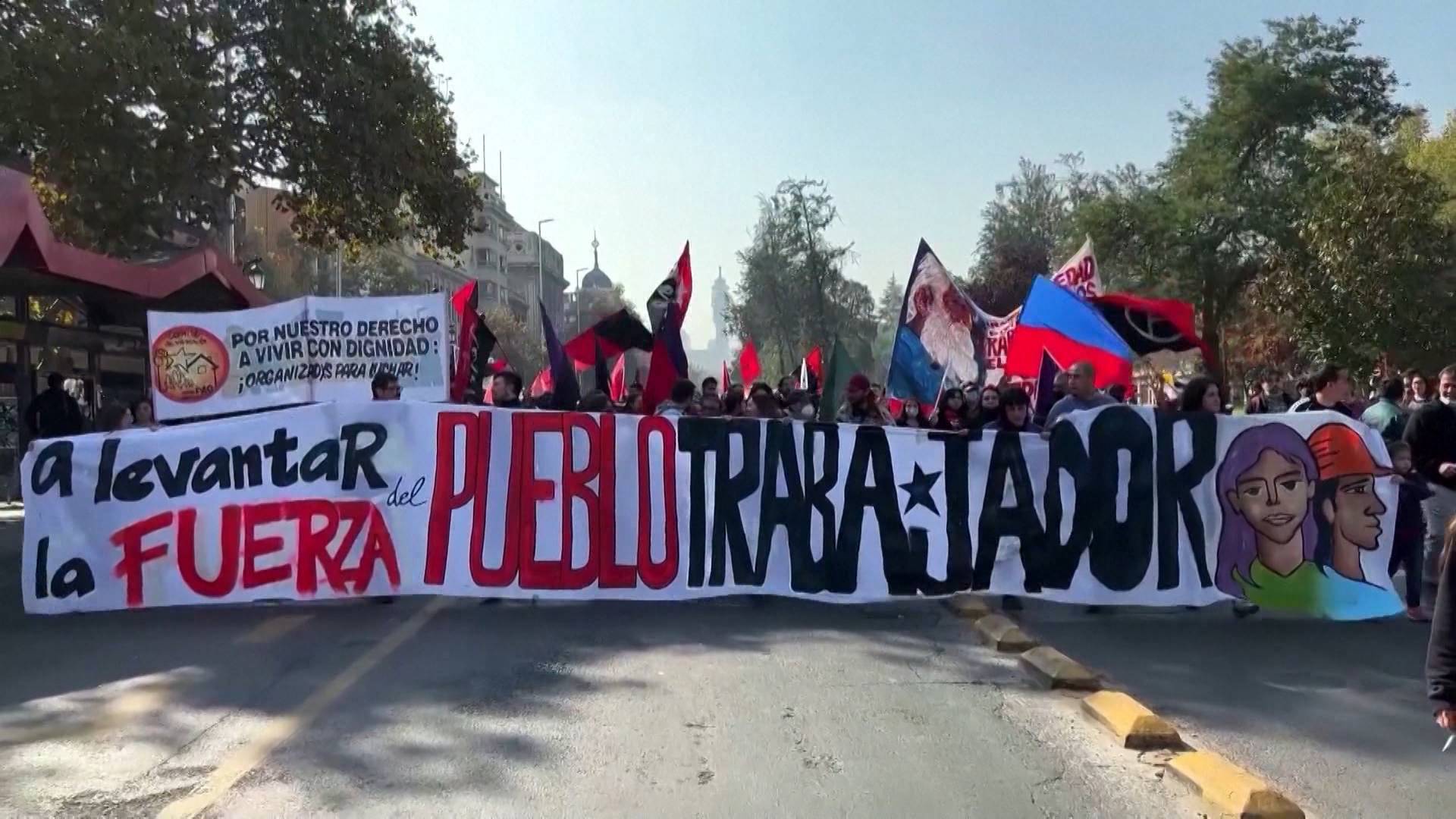 Millones marchan el Primero de Mayo, desde Francia hasta Turquía y Chile