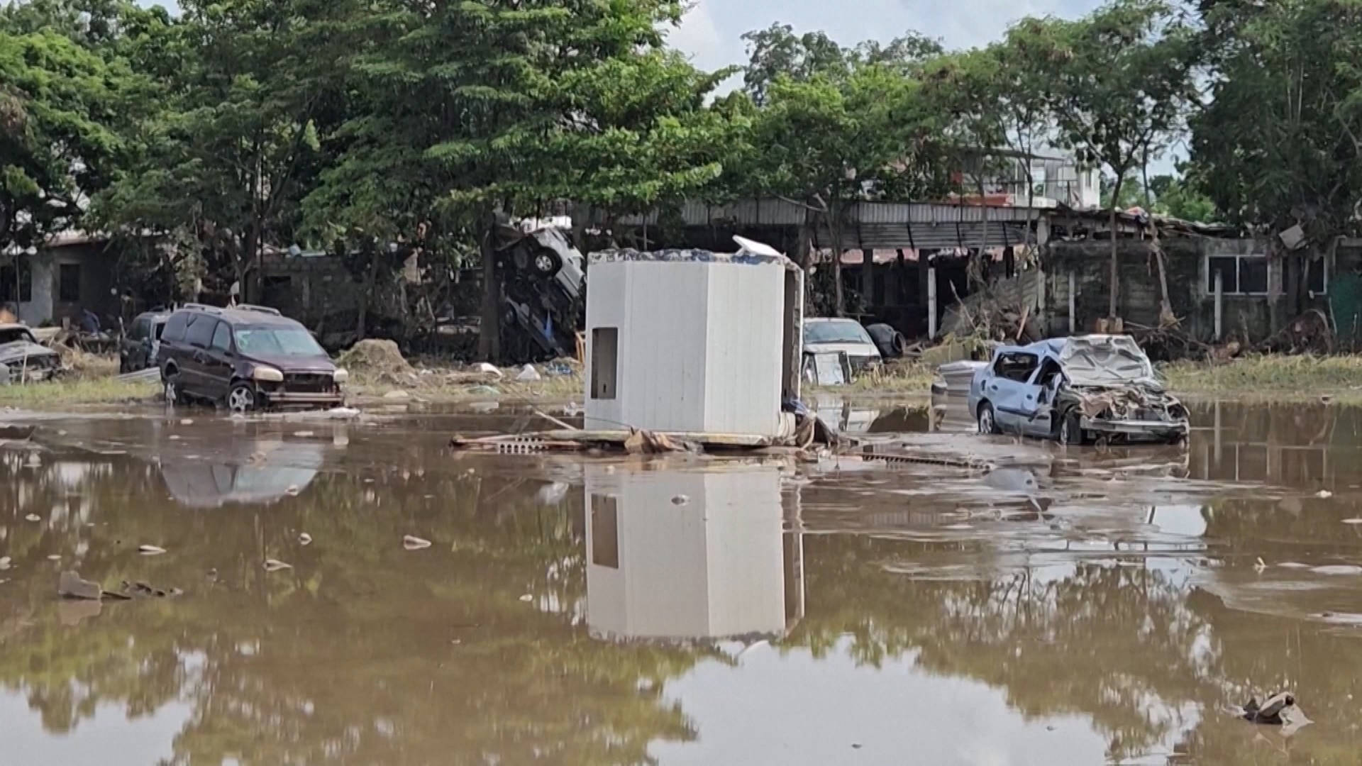64 Are Dead and Dozens Missing in Mexico After Heavy Rains Bring Flooding to Five States